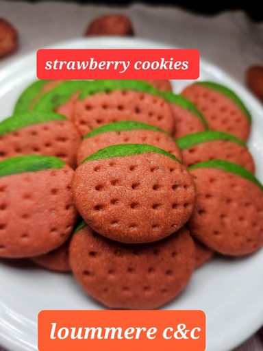 Strawberry Shaped Cookies